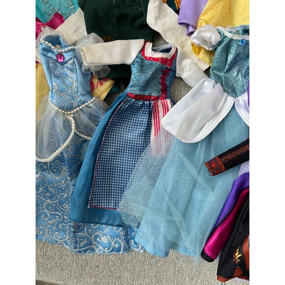 Barbie Frozen and Disney Princess Character Outfits with Shoes and Accessories - Picture 6 of 13